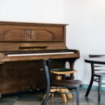 Les 4 Meilleurs Tabouret Piano (pour pouvoir jouer correctement, à bonne hauteur)