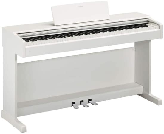 Piano amateur YAMAHA YDP 144 blanc pour apprendre le piano débutant, 88 touches lestées et 3 pédales, idéal pour débuter l'apprentissage